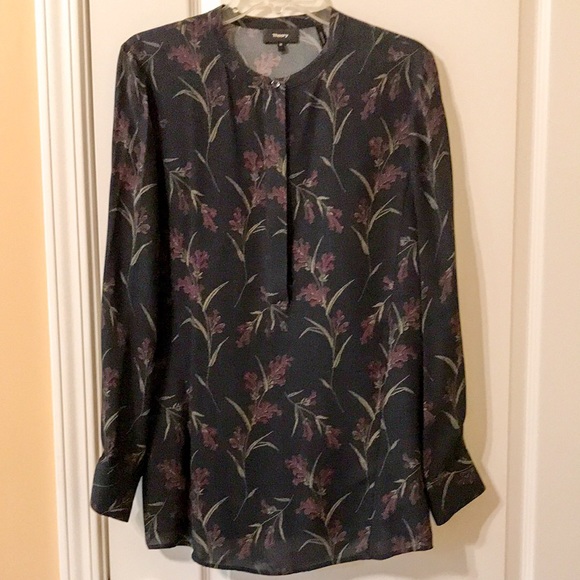 Theory silk floral popover henley blouse SZ M Beautiful! - Picture 1 of 5